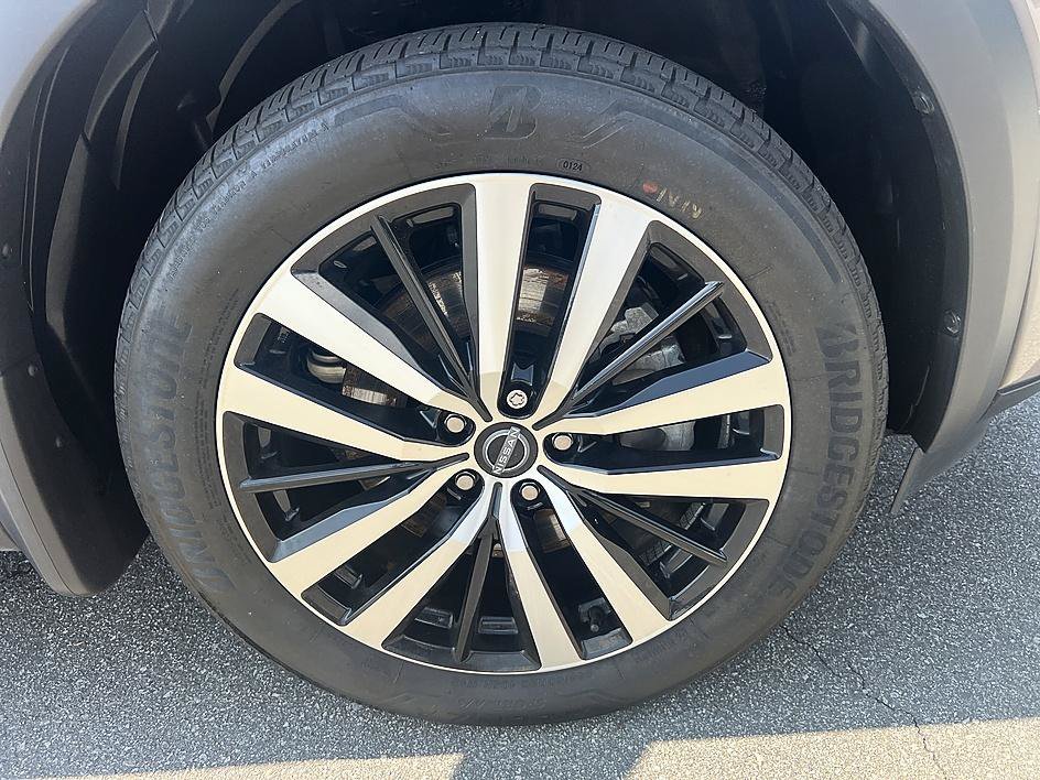 Certified Used 2024 Baja Storm Nissan Platinum image 12