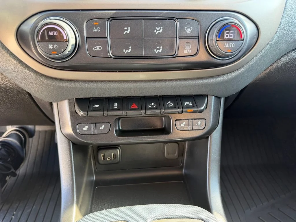 Used 2021 BRIGHT BLUE METALLIC Chevrolet 4WD Z71 image 21