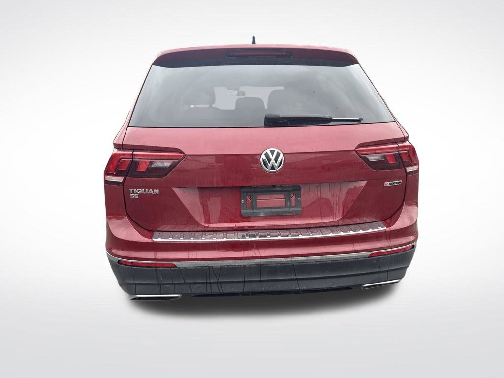 Used 2021 Red Volkswagen 2.0T SE image 4