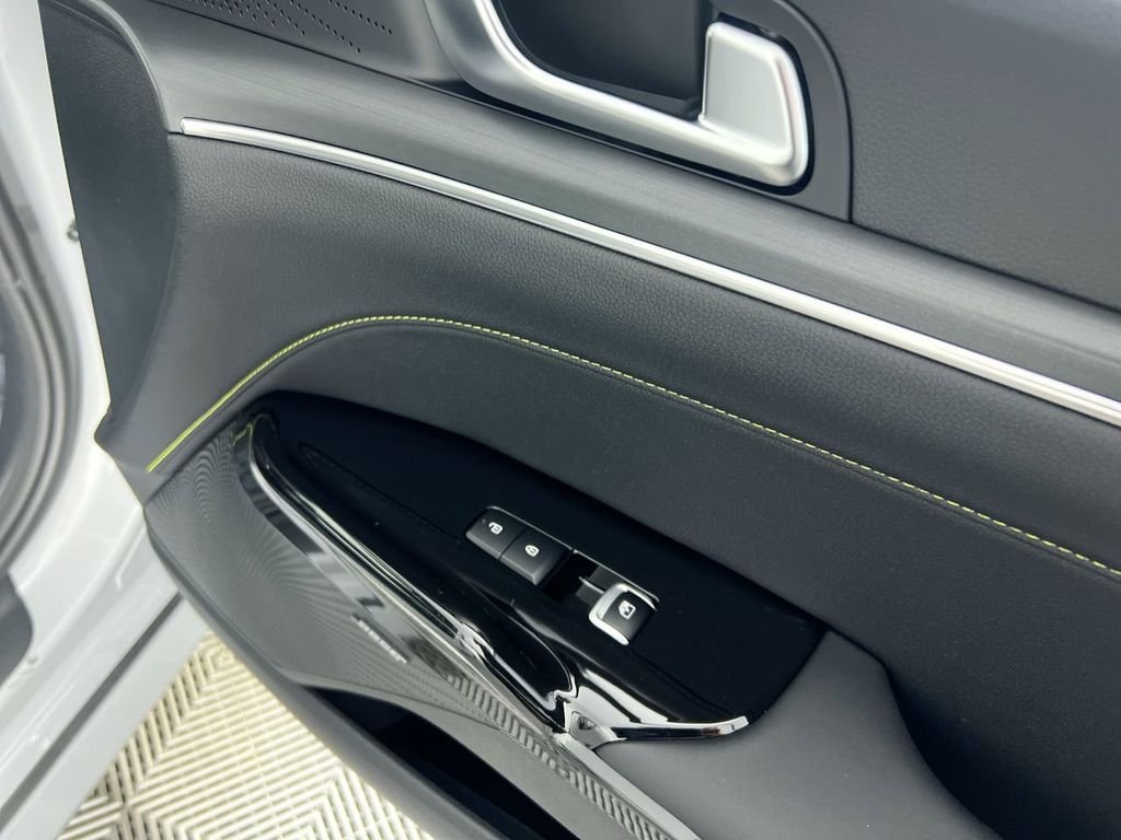 New 2026 Wolf Gray Kia GT image 31