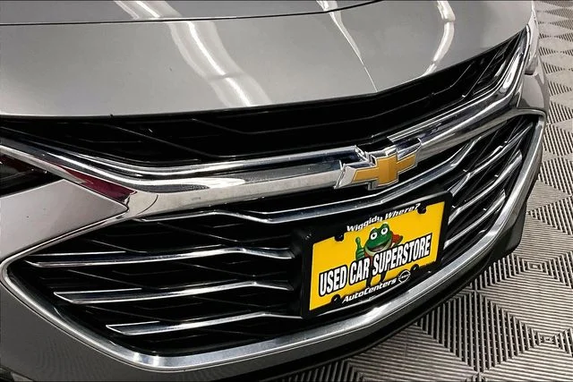 Used 2023 Sterling Gray Metallic Chevrolet LT image 32