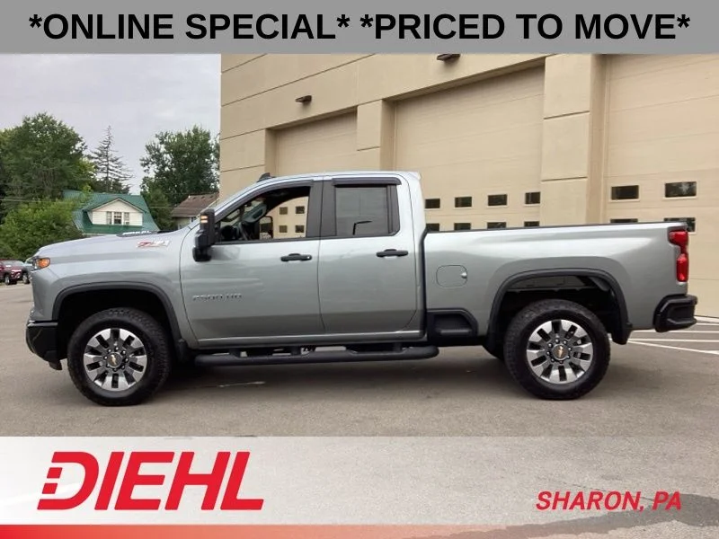 Used 2024 Gray Chevrolet Custom image 5