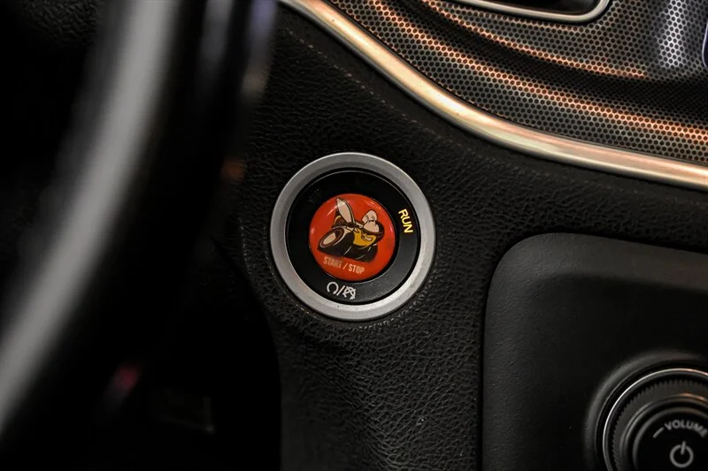 Used 2017 Go Mango Dodge R/T Scat Pack image 27