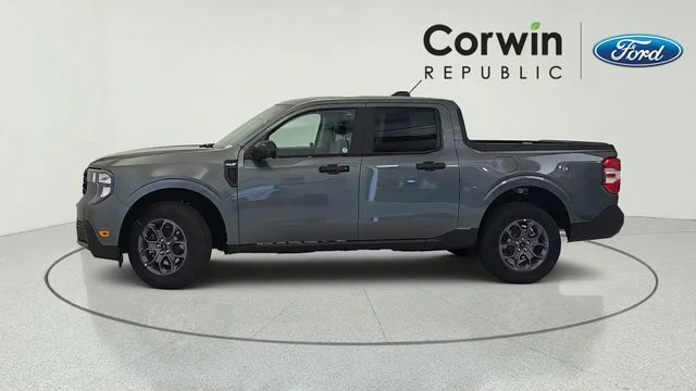 New 2026 Carbonized Gray Metallic Ford XLT image 2