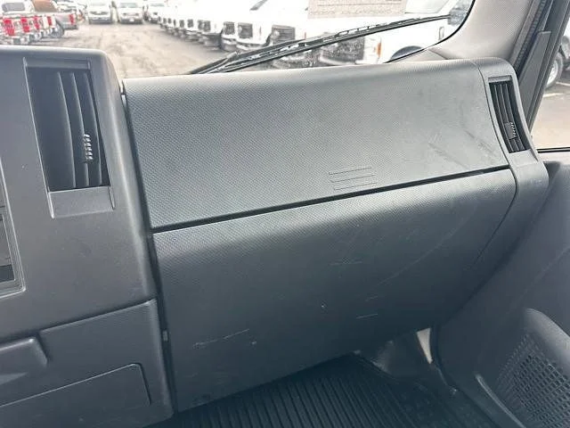 2023 Chevrolet Silverado 5500XD - Photo 22