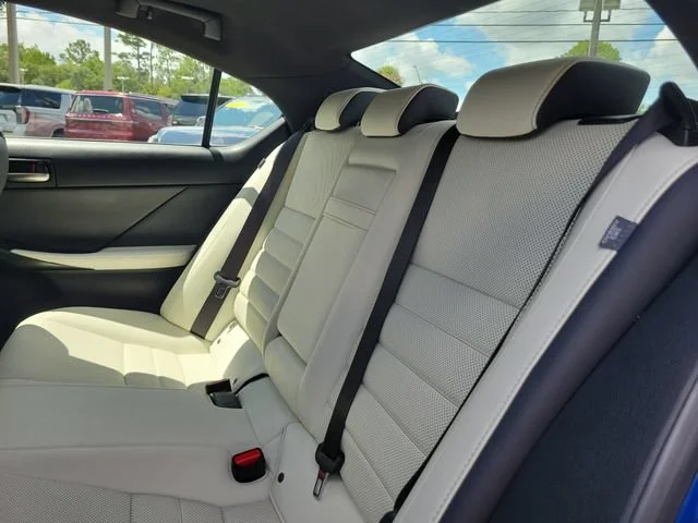 2021 Lexus IS 350 F SPORT - Photo 17