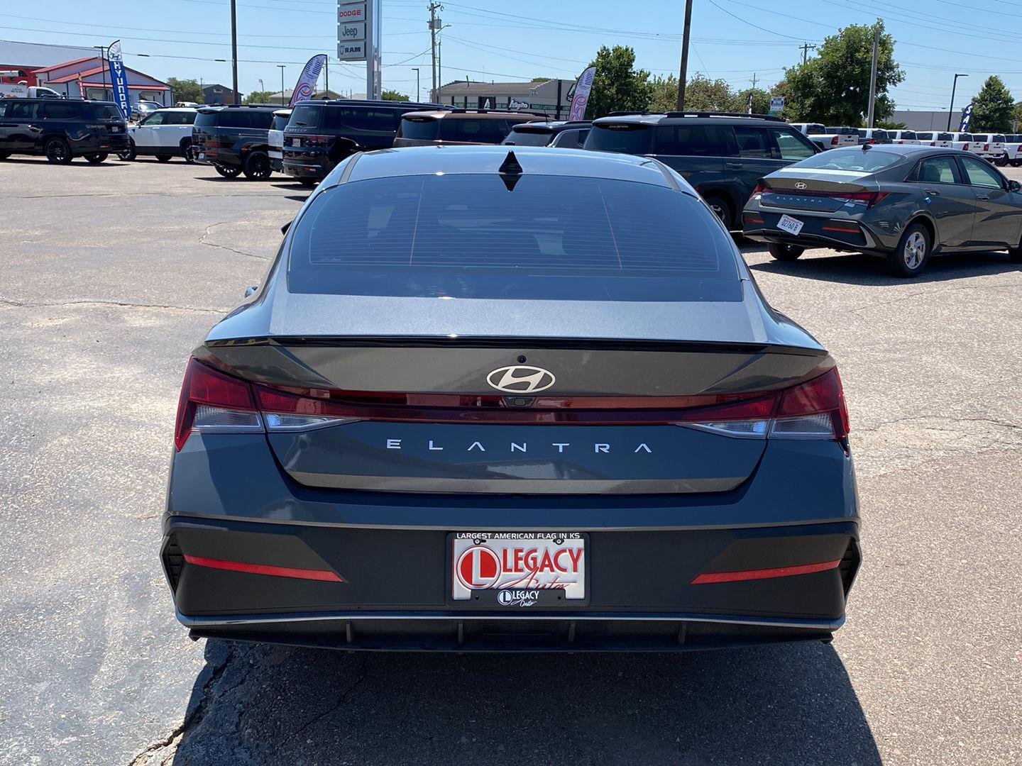 Used 2025 Ecotronic Gray Hyundai SEL Sport image 4