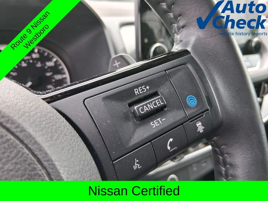 Used 2023 White Nissan SL image 22