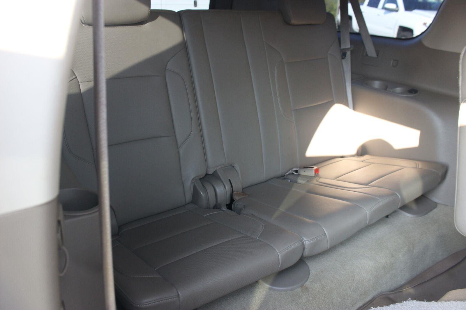 Used 2016 IRIDESCENT PEARL TRICOAT Chevrolet LTZ image 42
