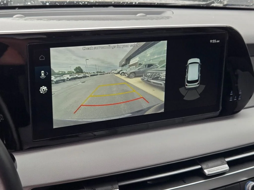 Used 2024 Black Hyundai SEL image 27
