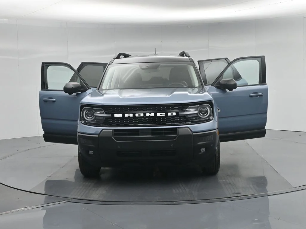 Certified Used 2025 Gray Ford Outer Banks image 34