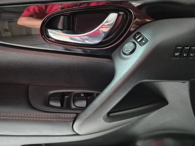 2022 Nissan Rogue Sport SV - Photo 15