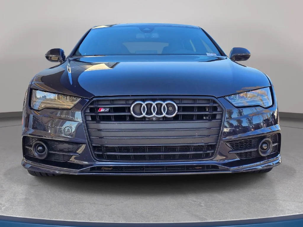 Used 2017 Blue Audi 4.0T Prestige image 3