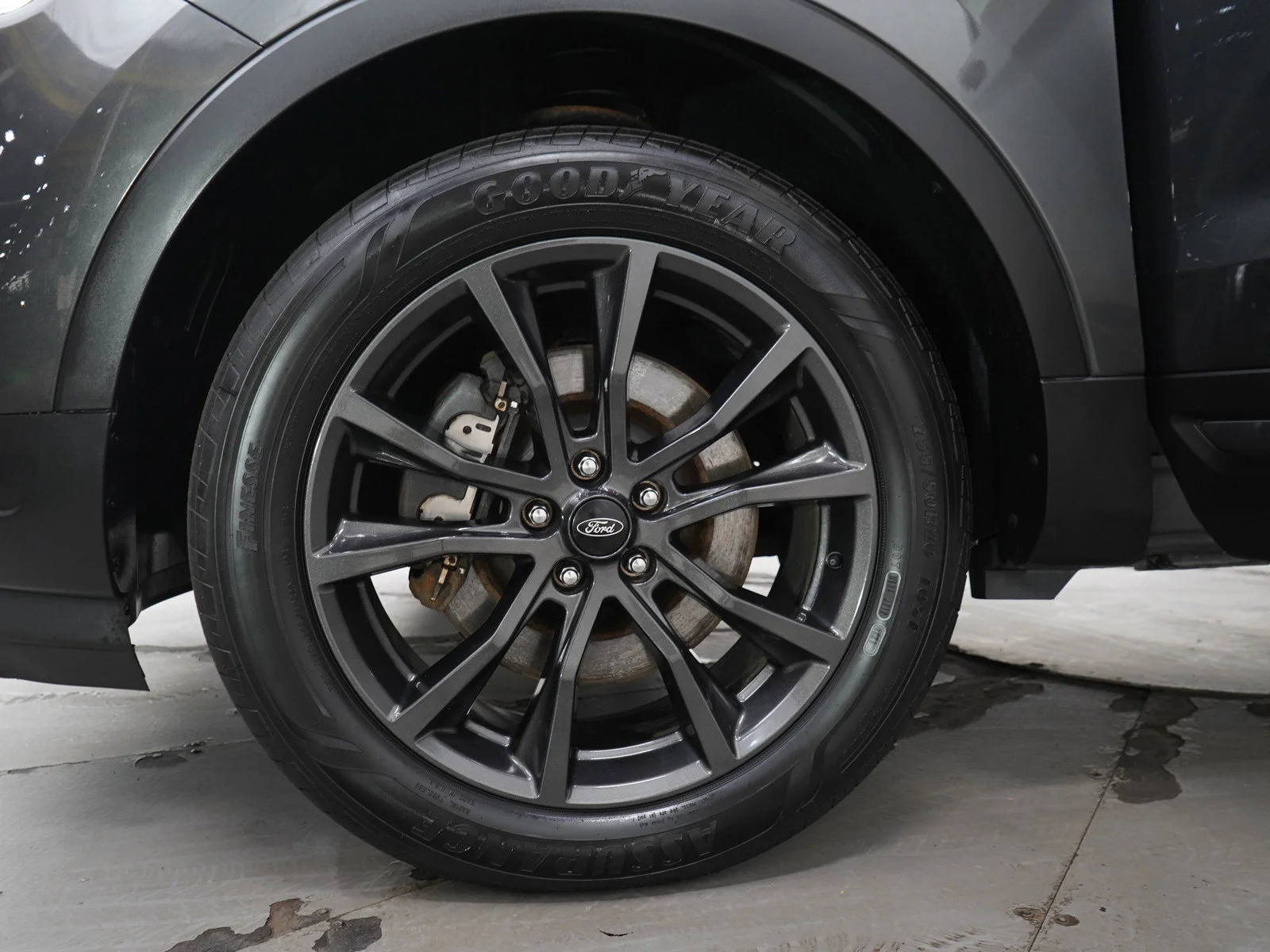 Used 2018 Magnetic Metallic Ford XLT image 32
