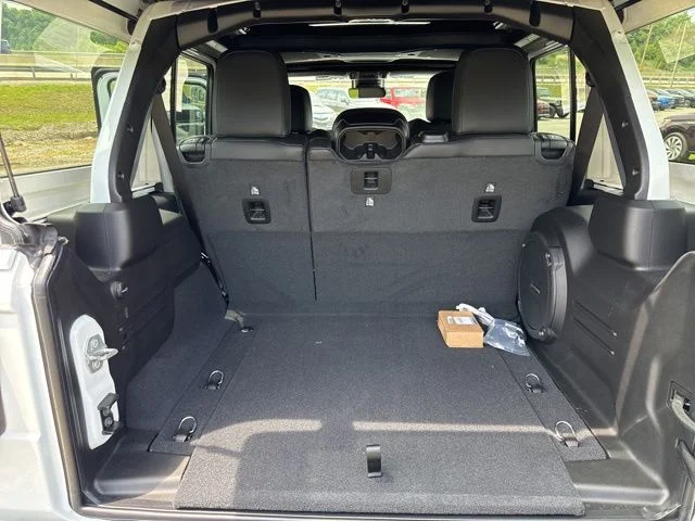 New 2026 White Jeep Moab 392 image 23
