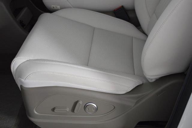 New 2026 White Hyundai SEL 7P image 78