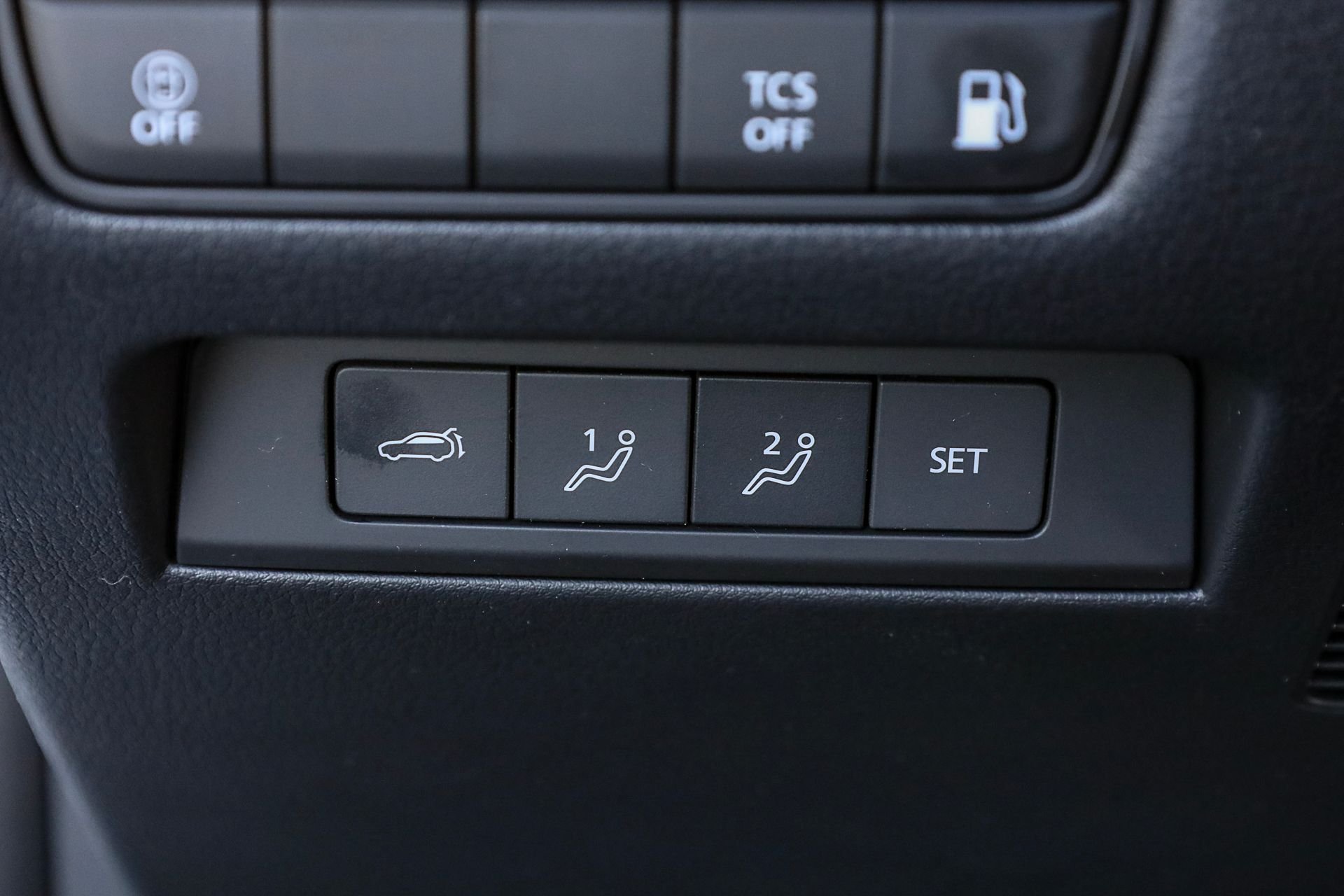 New 2026 Wind Chill Pearl Mazda Premium AWD image 21