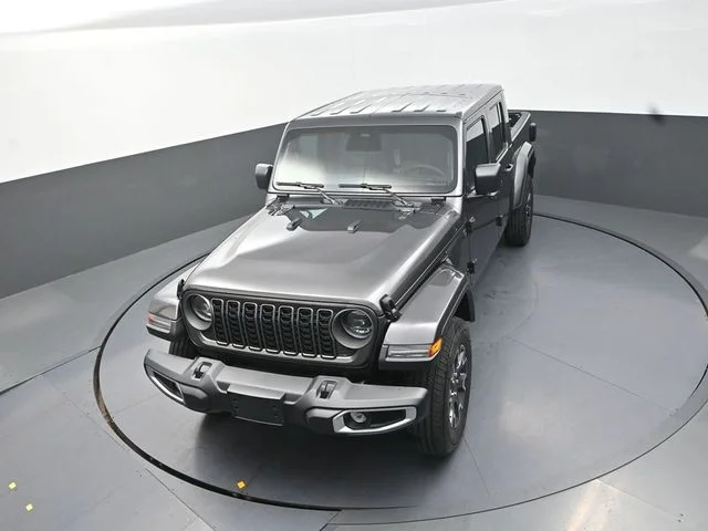 New 2026 Granite Crystal Metallic Clear-Coat Exterior Paint Jeep Sahara image 13