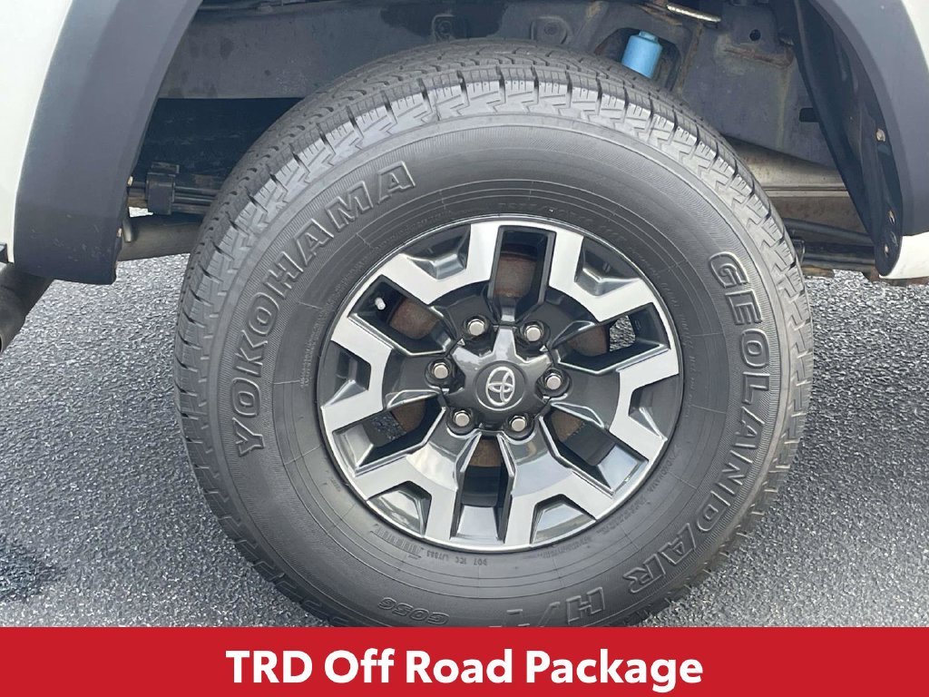 Used 2022 White Toyota TRD Off-Road image 10