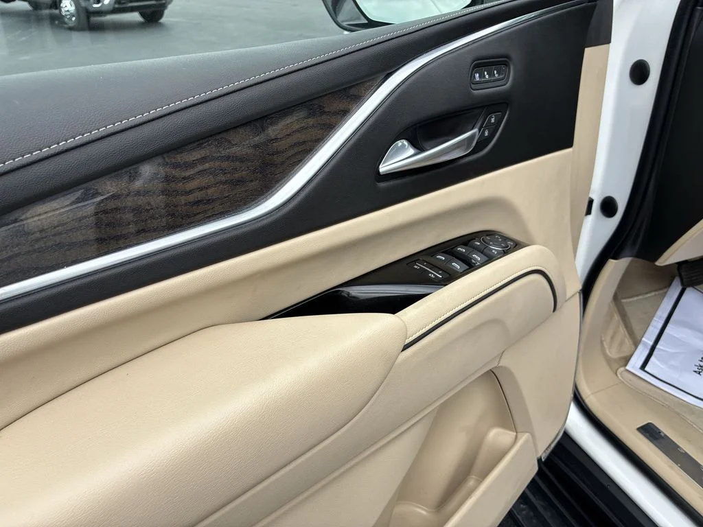 Used 2023 White Cadillac Premium Luxury image 13