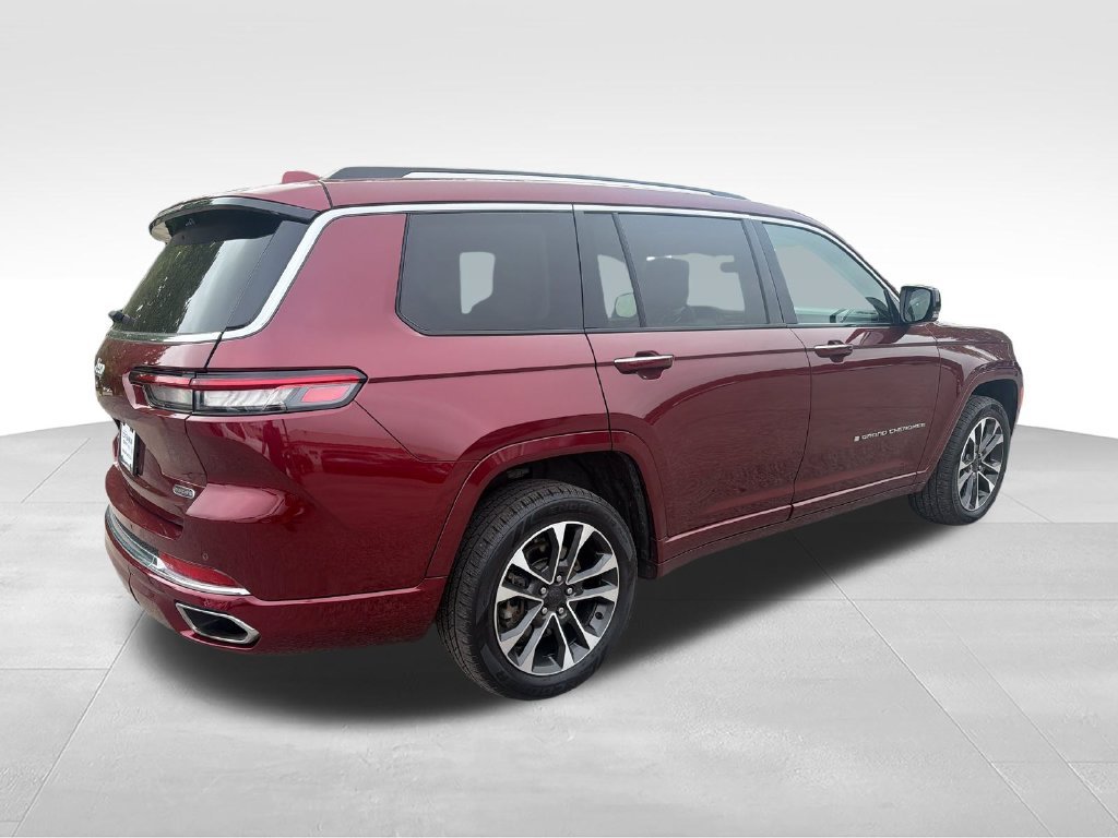 Used 2023 Red Jeep Overland image 5
