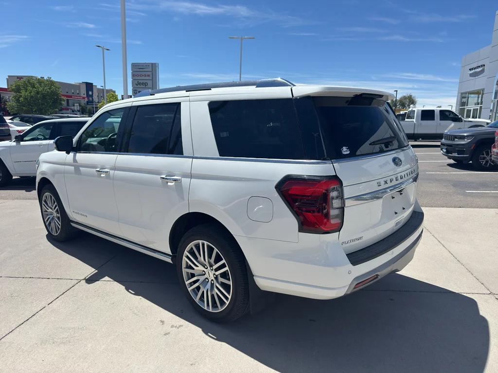 Used 2023 Star White Metallic Tri-Coat Ford Platinum image 3