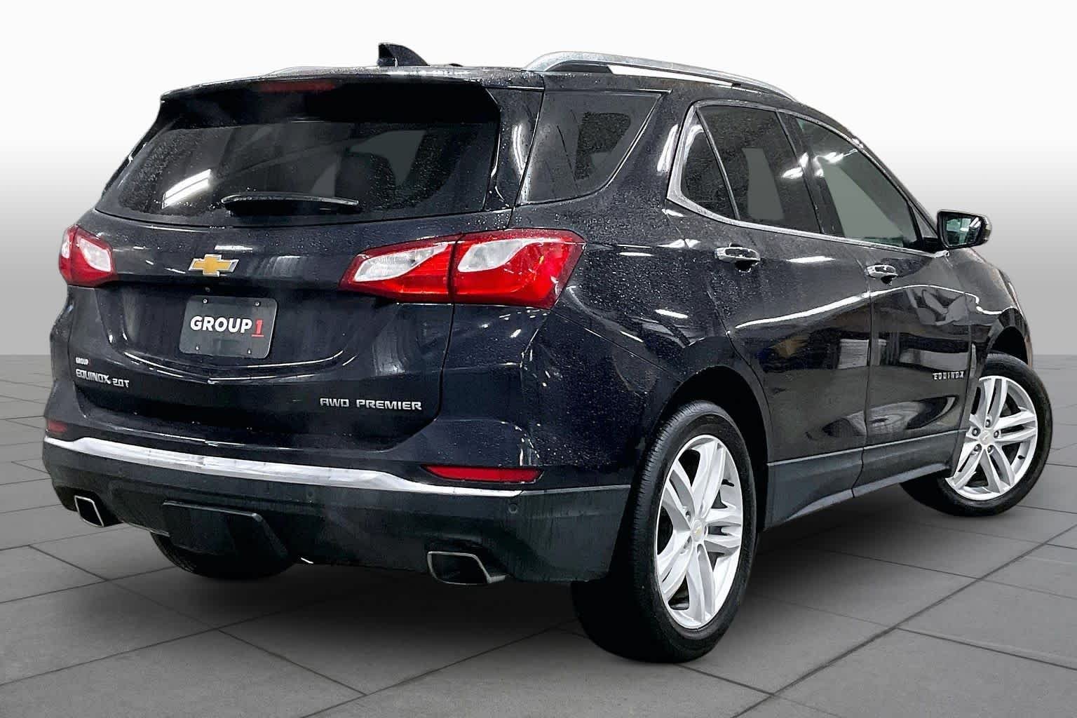 Used 2020 Midnight Blue Metallic Chevrolet Premier image 13