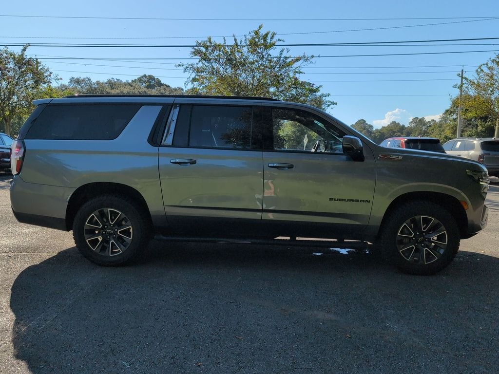 Used 2022 Gray Chevrolet Z71 image 10