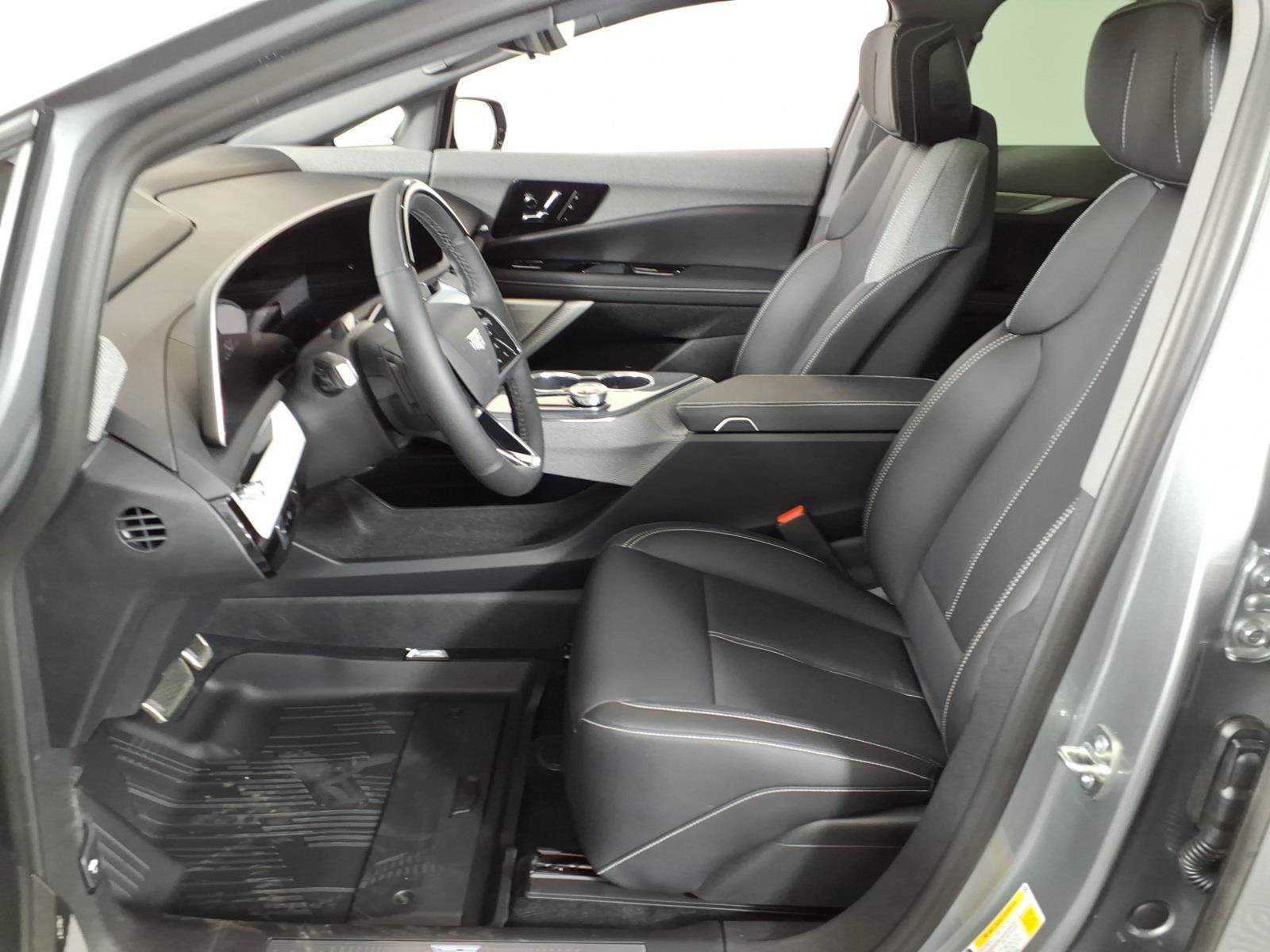 2026 Cadillac OPTIQ Sport - Photo 4
