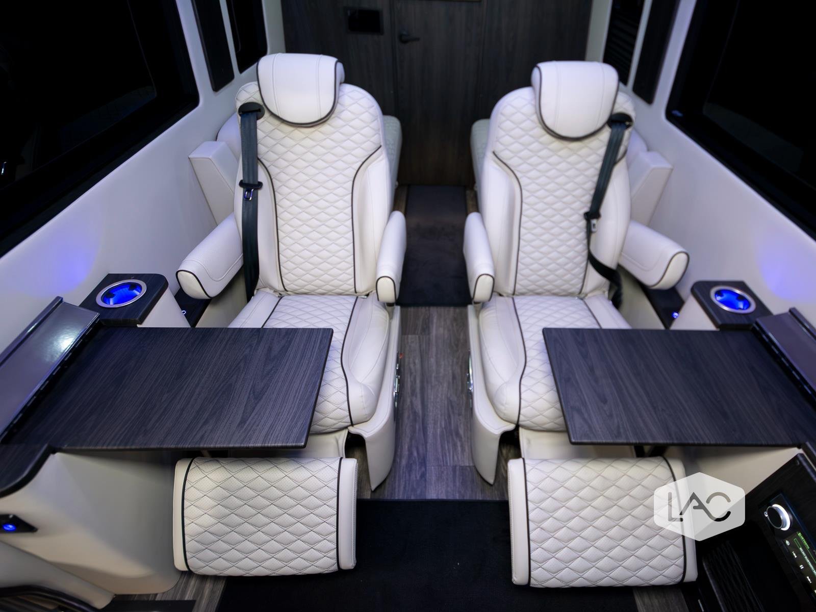 New 2026 Hightech Silver OGV LUXURY COACH AWD ADV PKG 2.1 w/ Comfort Seats image 13