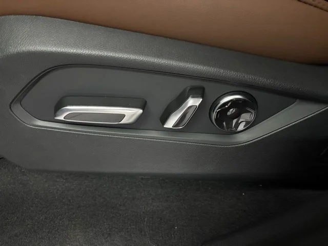 New 2026 Majestic Black Pearl Acura Technology Package image 10