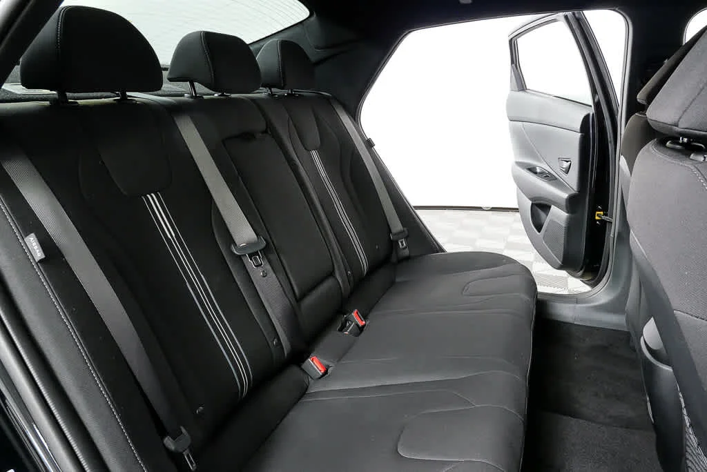 New 2026 Amazon Gray Hyundai SEL Sport Premium image 31
