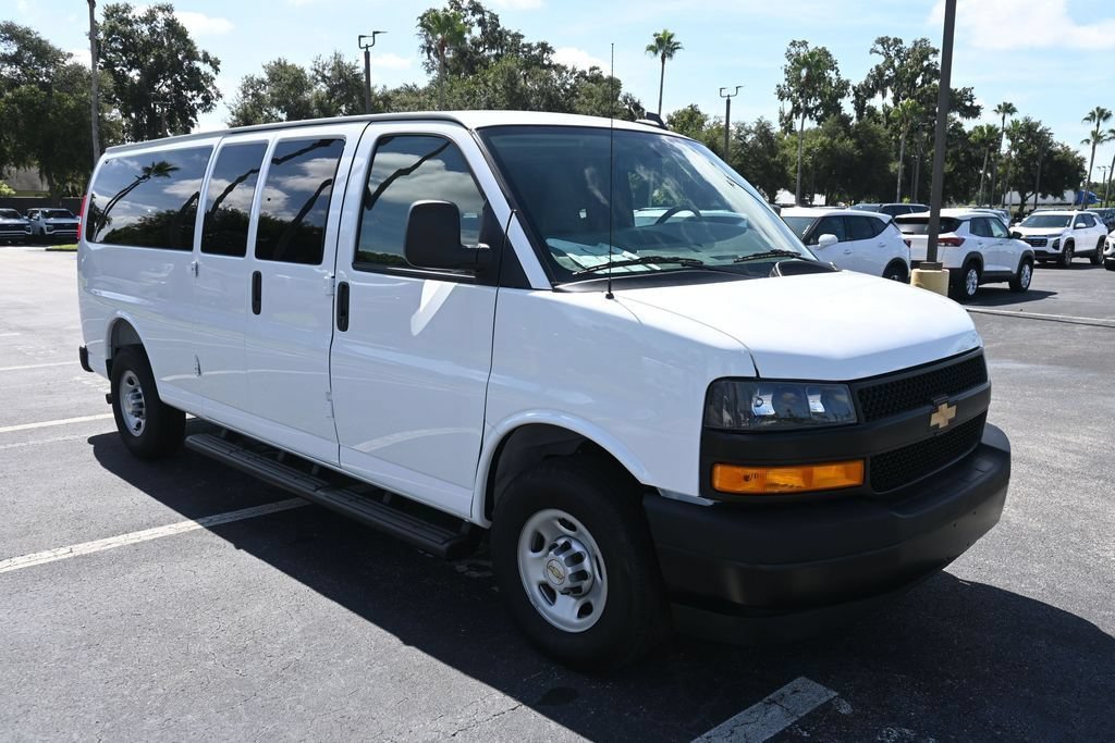 2025 Chevrolet Express Passenger LS - Photo 7