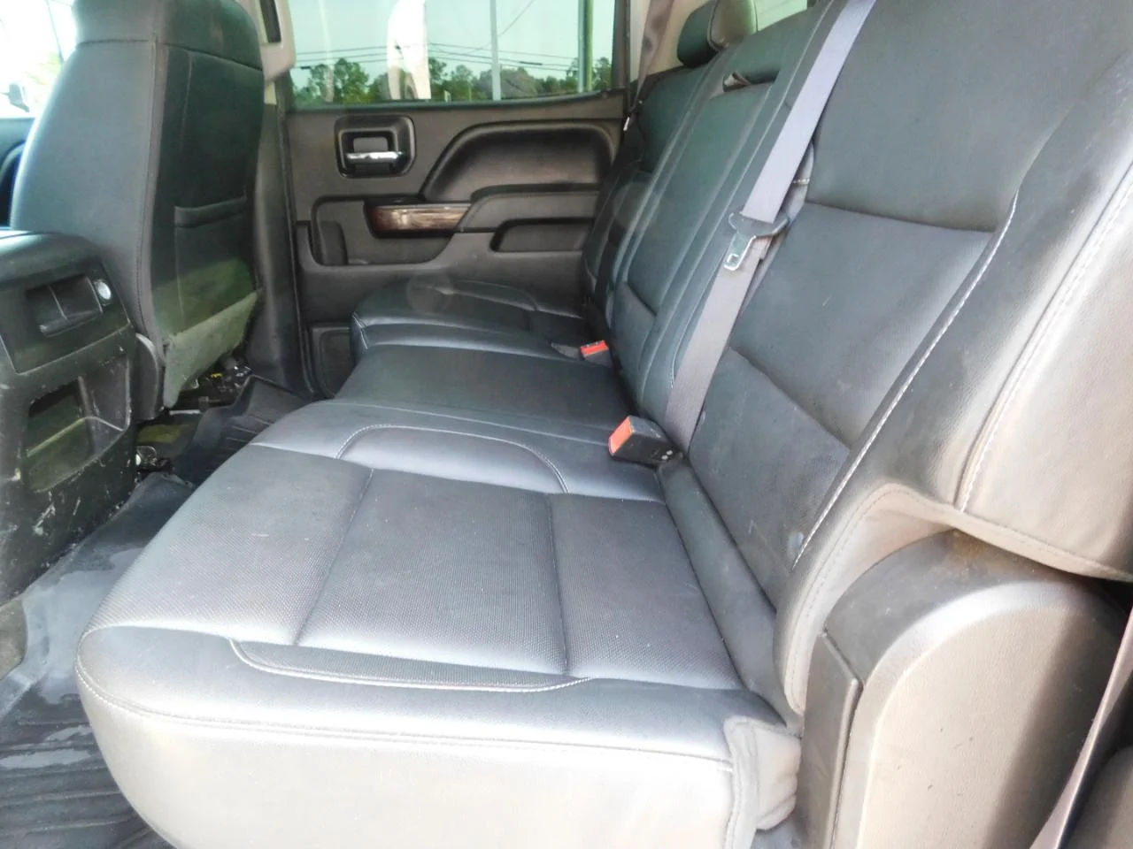 Used 2016 White GMC 4WD Crew Cab 143.5 in SLT image 22
