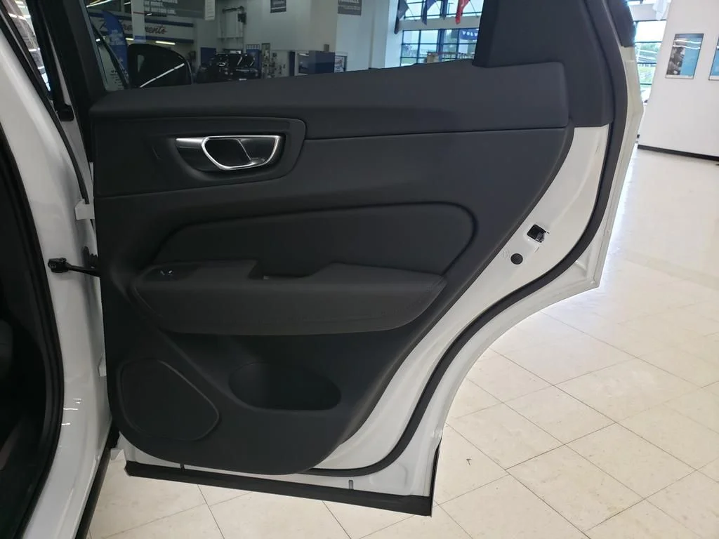 New 2026 Crystal White Volvo Ultra image 18