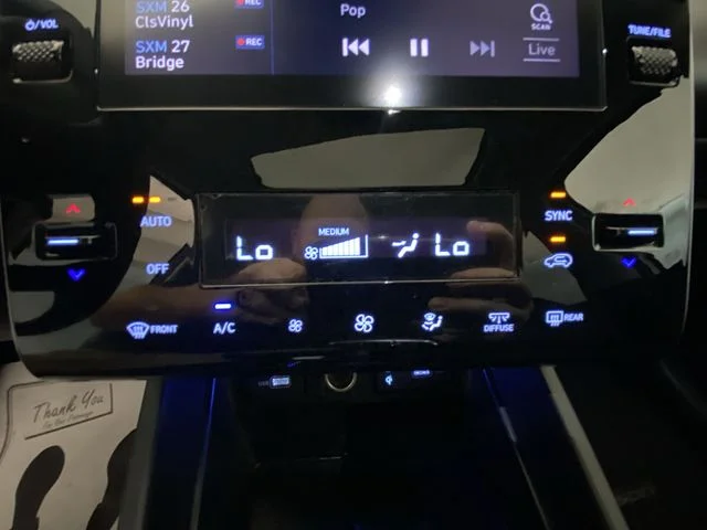 Used 2022 Gray Hyundai SEL image 18