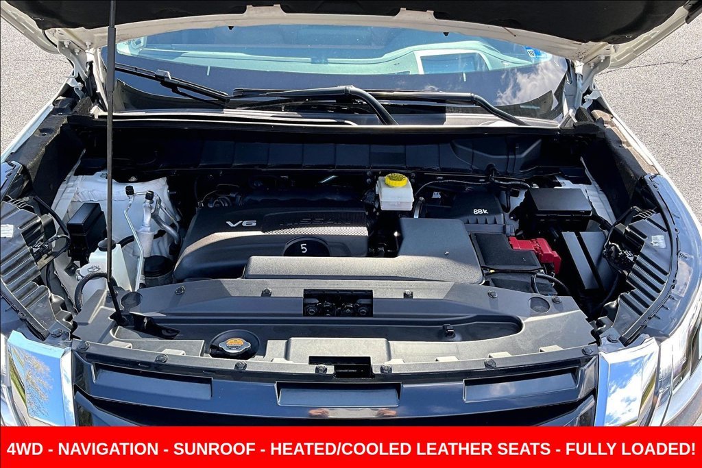 Used 2022 White Nissan Platinum image 38
