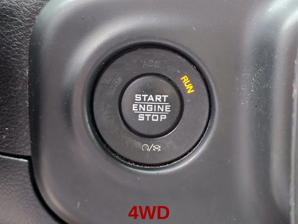 Used 2020 Black Jeep Sport image 17