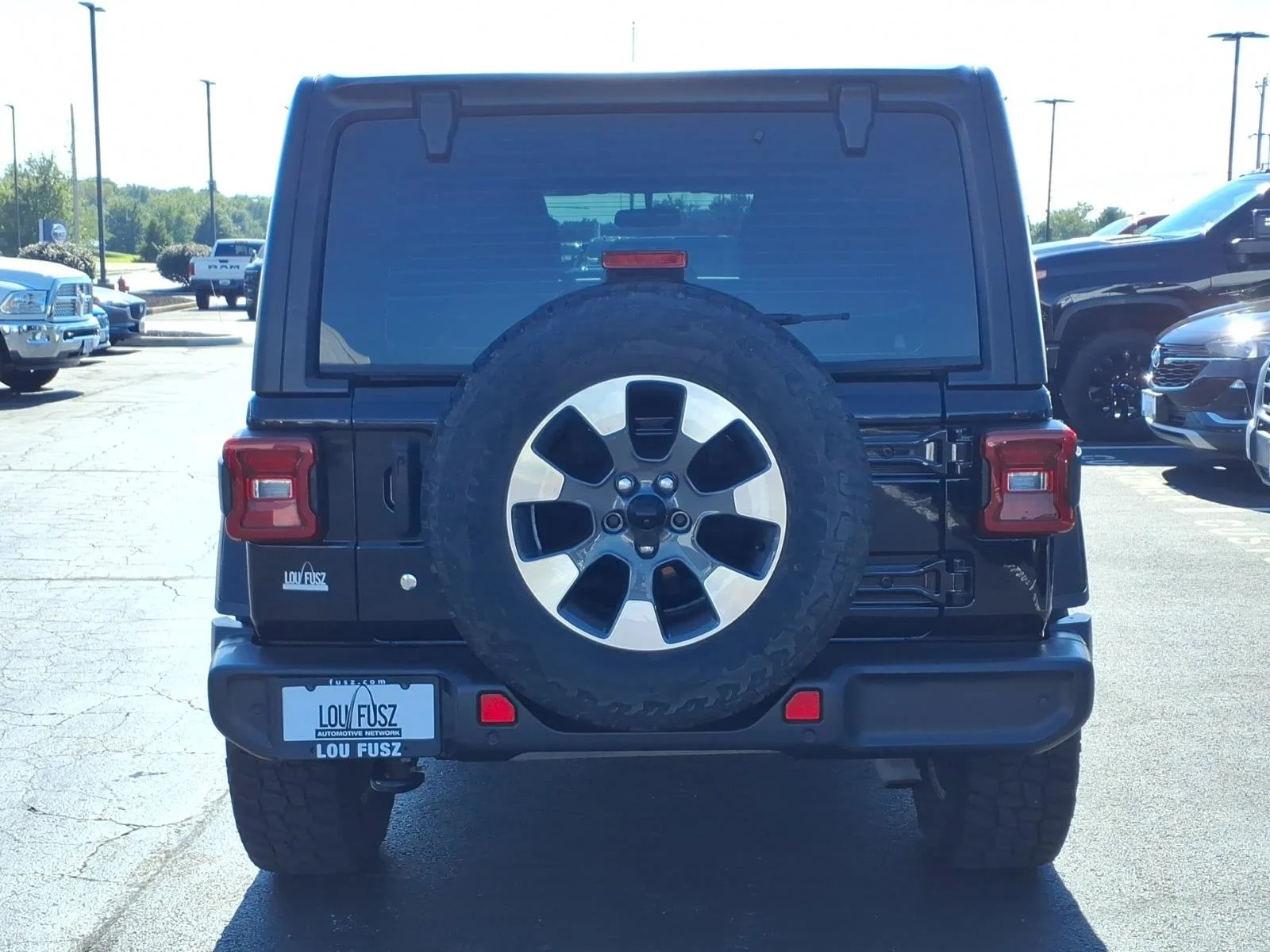 Used 2018 Black Clearcoat Jeep Sahara image 28
