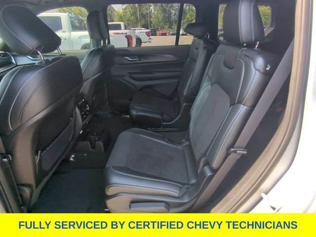 Used 2024 Silver Jeep Altitude X image 38