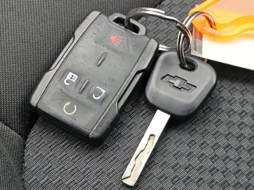 Used 2018 Cajun Red Tintcoat Chevrolet LT image 34
