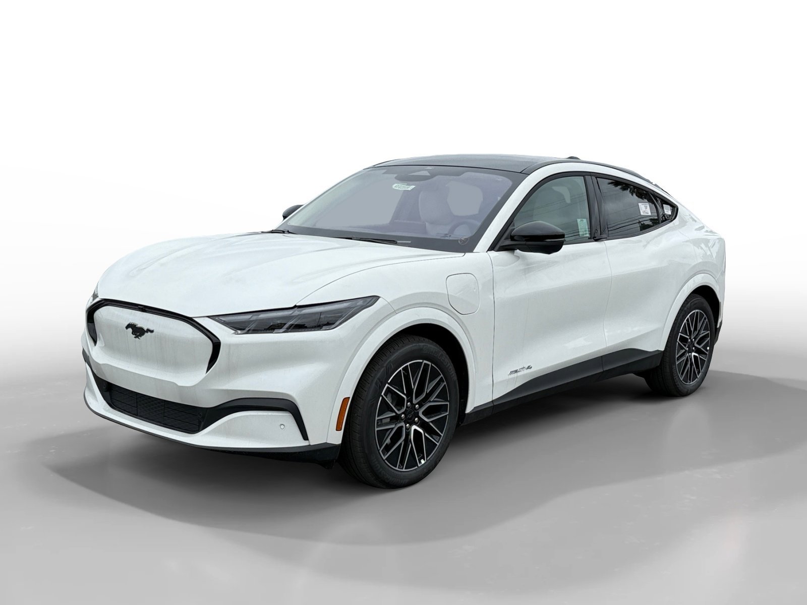 2025 Ford Mustang-Mach-e Premium's photo