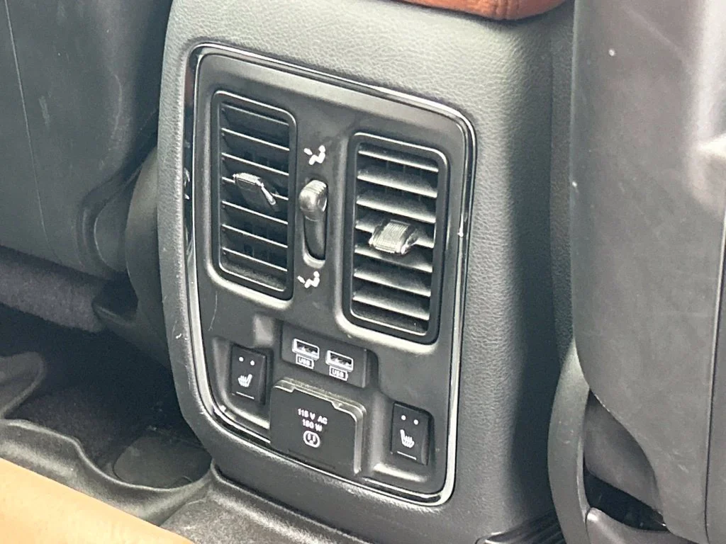 Certified Used 2019 Velvet Red Pearlcoat Jeep Summit image 49