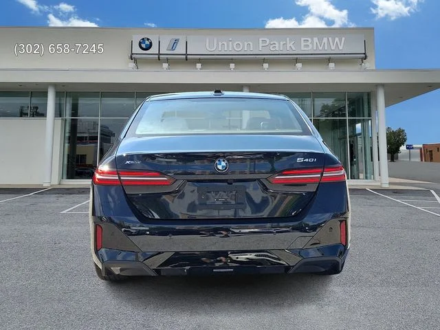 Certified Used 2024 Carbon Black Metallic BMW 540i xDrive image 5