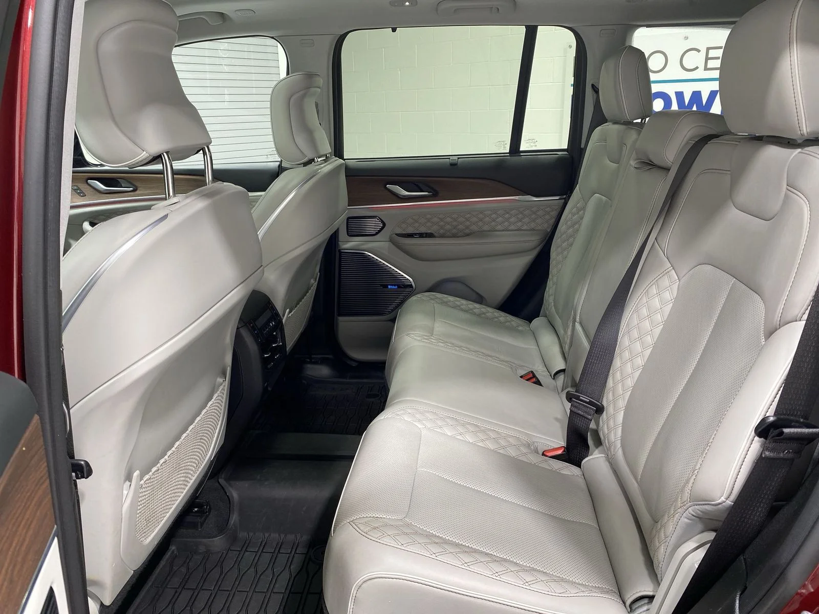 Used 2022 Red Jeep Summit 4xe image 23