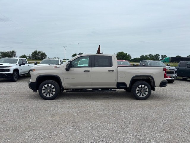 2026 Chevrolet Silverado 2500 HD Custom - Photo 2