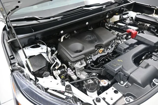 Used 2024 Beige Toyota XLE Premium image 43