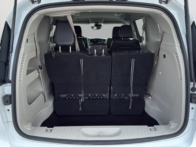Used 2024 White Chrysler Touring L image 35