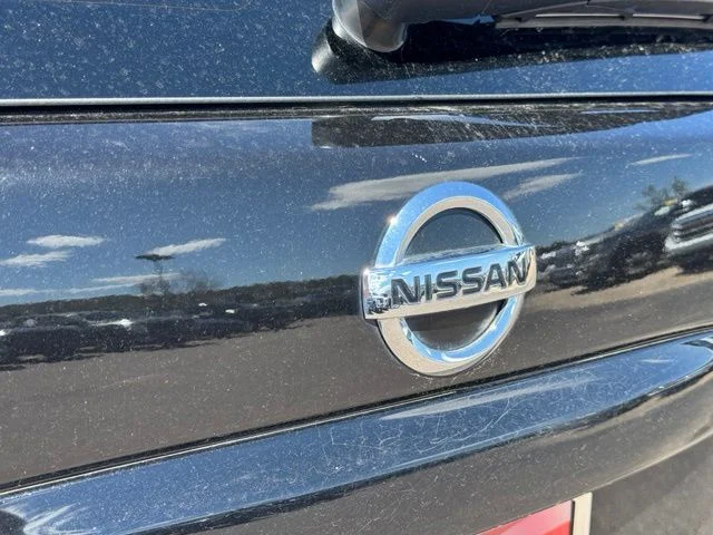 Used 2019 Black Nissan Platinum image 55