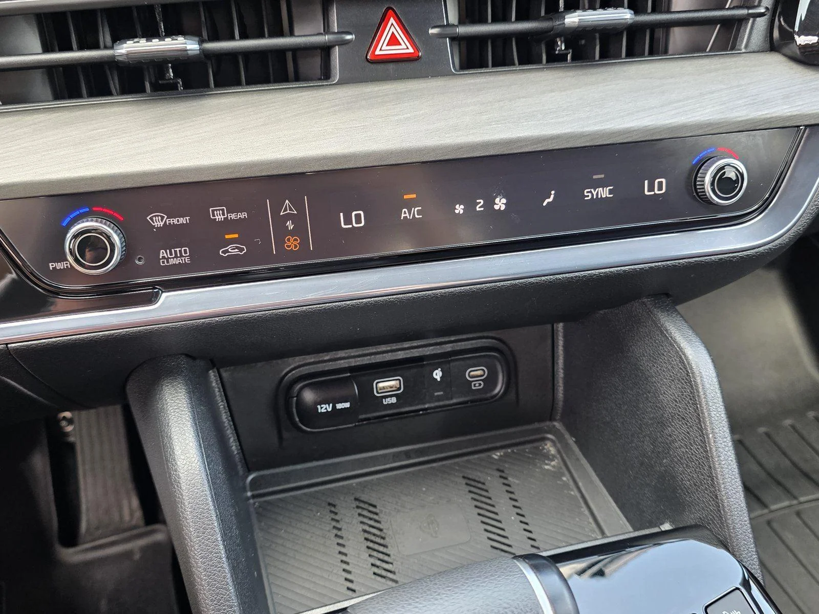Used 2024 Jungle Green Kia X-Line image 18